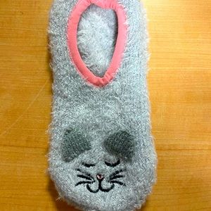 Kitty cat slip on socks